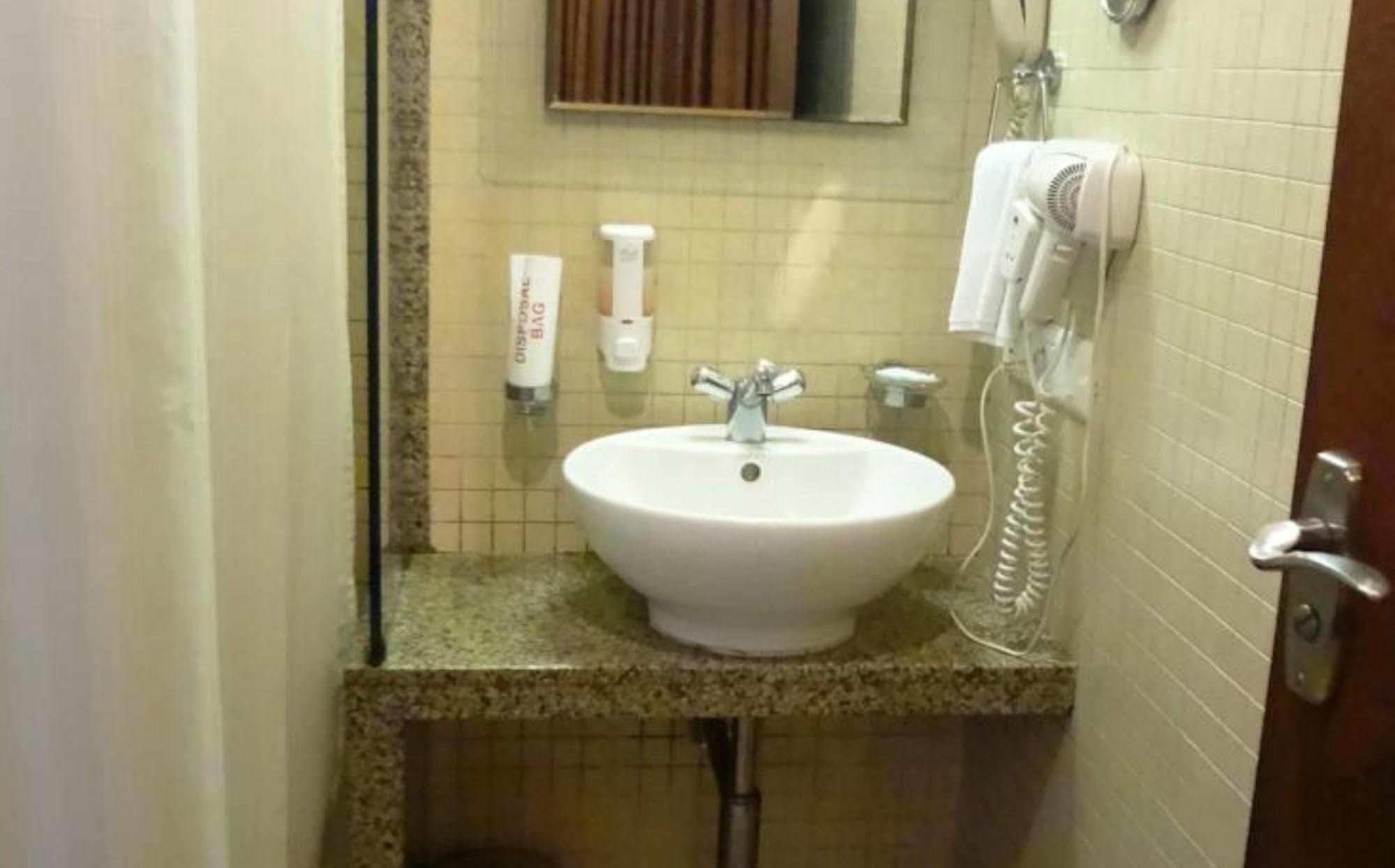Fabhotel Shubhangan - Nr Bandra Mumbai Kültér fotó